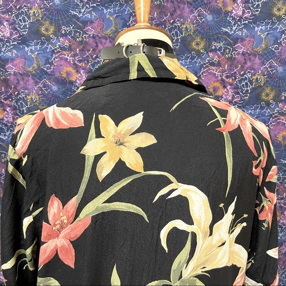 🌈 Amazing Vintage dark floral top - Picture 6 of 11